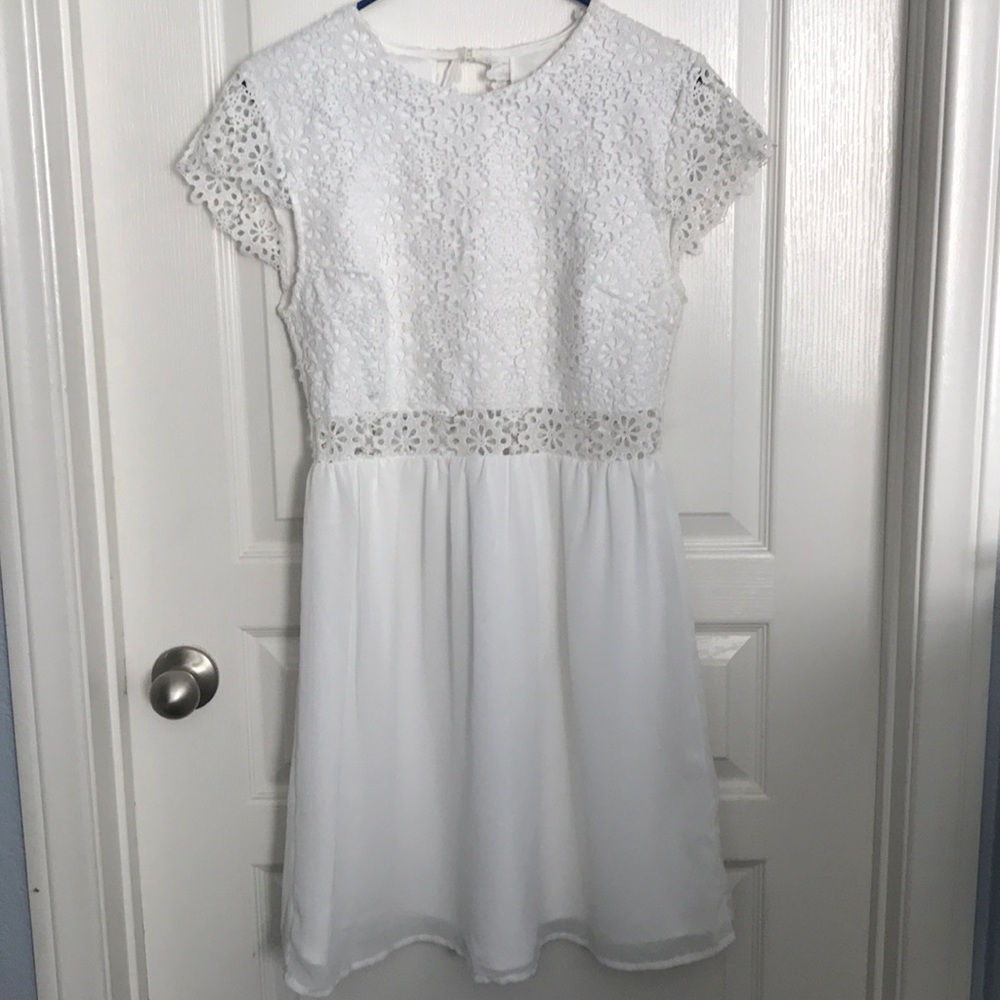 NWT Francesca’s white dress